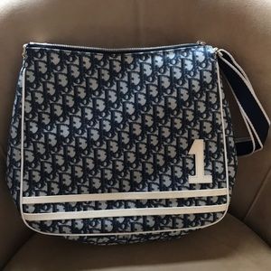 COPY - Dior purse